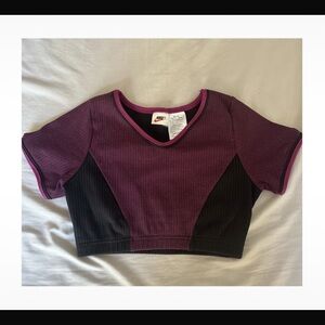 Nike original women’s sports top.